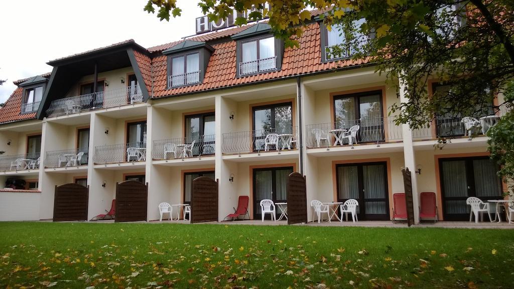 Landhotel Vierjahreszeiten Bad Konigshofen im Grabfeld Εξωτερικό φωτογραφία